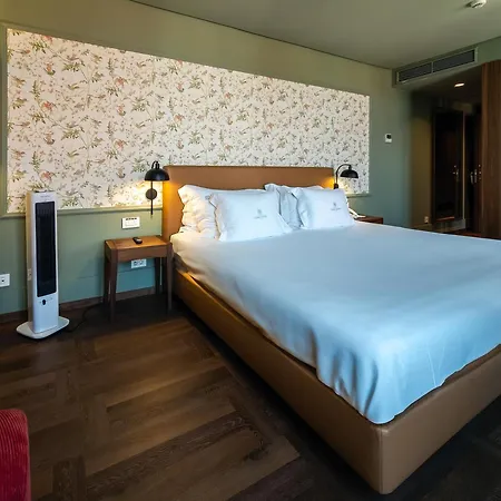 Carmo Hotel Lisbon