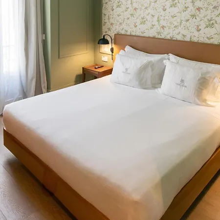 Hotel Carmo Lisbona