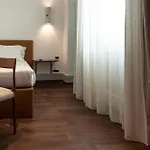 Carmo מלון 4*
