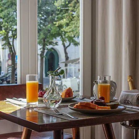 Carmo Hotel
