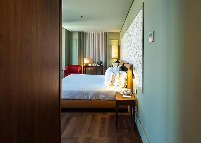 Carmo 4* ליסבון