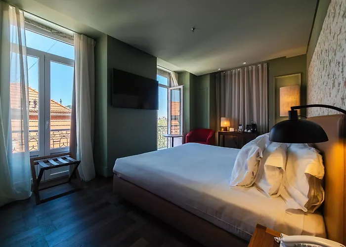 酒店 里斯本卡尔莫酒店 4*