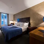 Hotel Carmo 4*