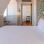 Hotel Carmo 4*