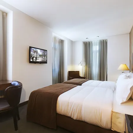 호텔 리스보아 카르모 4*