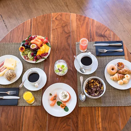 호텔 리스보아 카르모 4*