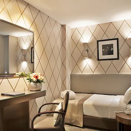 Carmo Hotel 4*